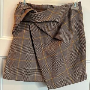 Aritzia Babaton Plaid Skirt Size 4